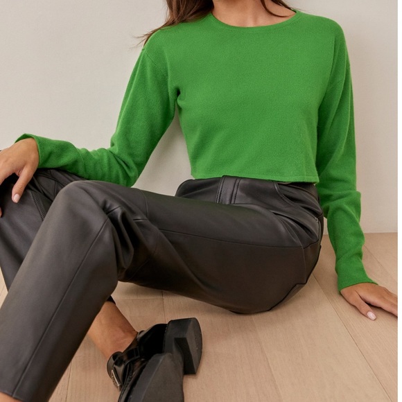 Reformation Idan Cropped Cashmere Crew Sweater - Picture 2 of 4